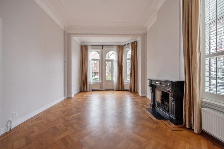 Foto 12 van Johan van Oldenbarneveltlaan 48