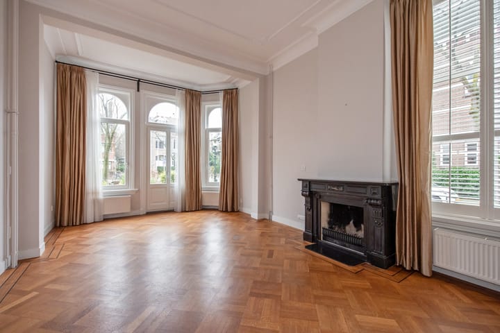 Foto 13 van Johan van Oldenbarneveltlaan 48