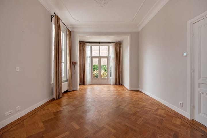 Foto 16 van Johan van Oldenbarneveltlaan 48