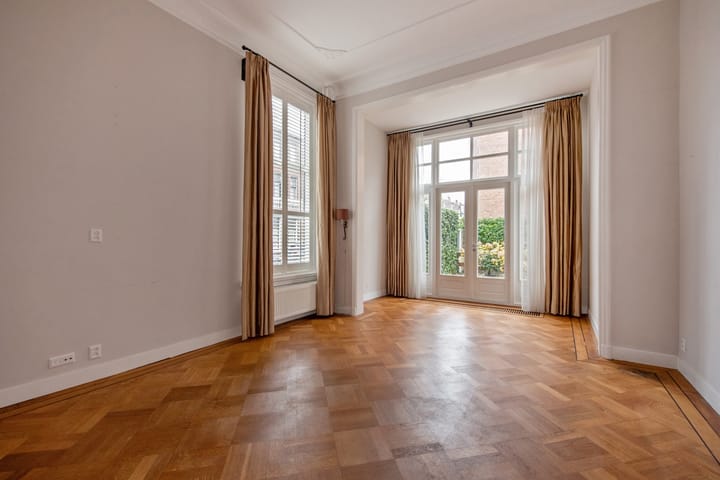 Foto 17 van Johan van Oldenbarneveltlaan 48