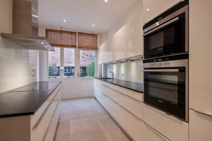 Foto 19 van Johan van Oldenbarneveltlaan 48