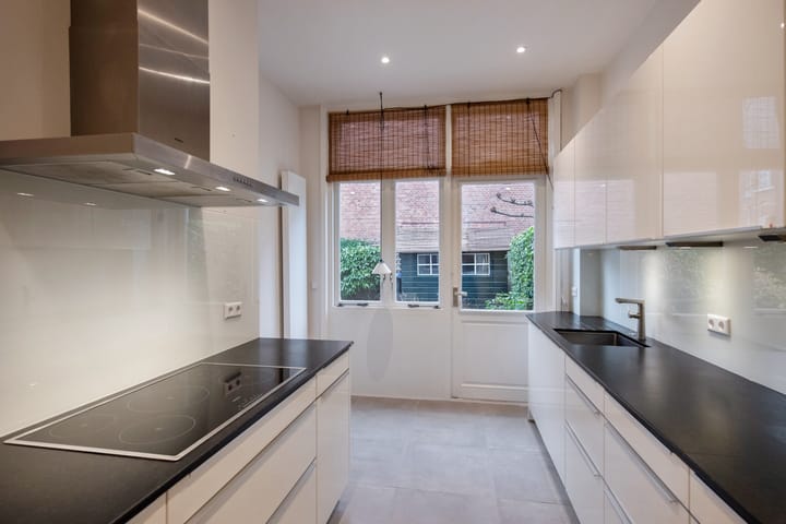 Foto 21 van Johan van Oldenbarneveltlaan 48