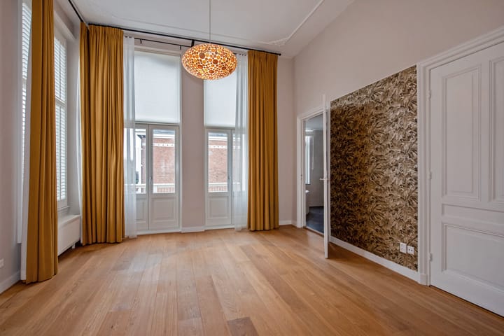 Foto 32 van Johan van Oldenbarneveltlaan 48