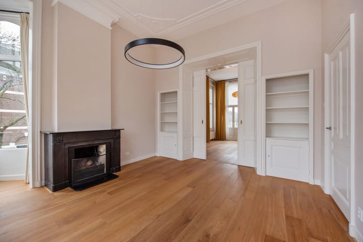 Foto 46 van Johan van Oldenbarneveltlaan 48