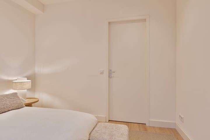 Foto 12 van James Cookstraat 52-1