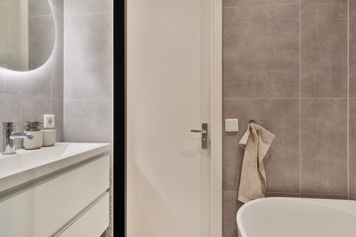 Foto 14 van James Cookstraat 52-1