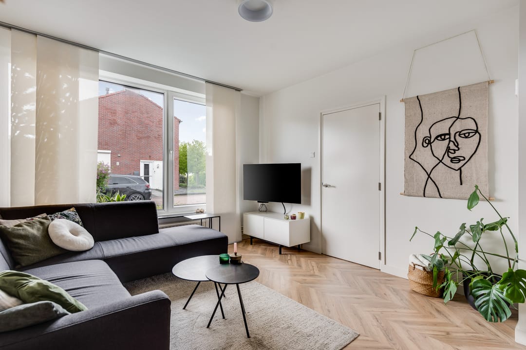 Photo 7 of Burgemeester Petersstraat 5