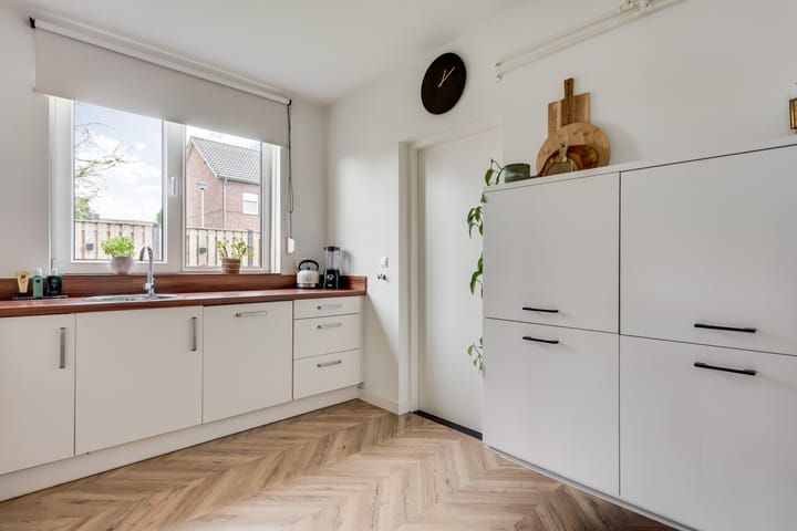 Foto 11 van Burgemeester Petersstraat 5