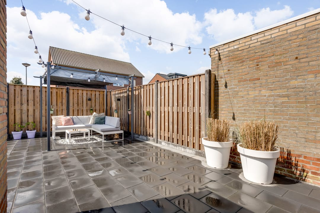 Photo 16 of Burgemeester Petersstraat 5