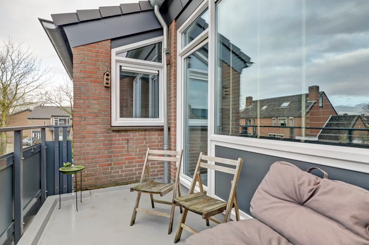 Foto 13 van Schout van Merwijckstraat 42