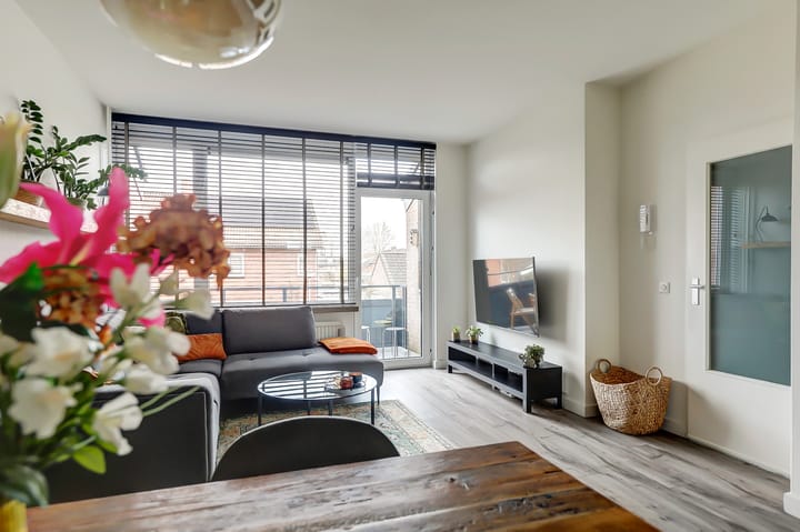 Foto 16 van Schout van Merwijckstraat 42