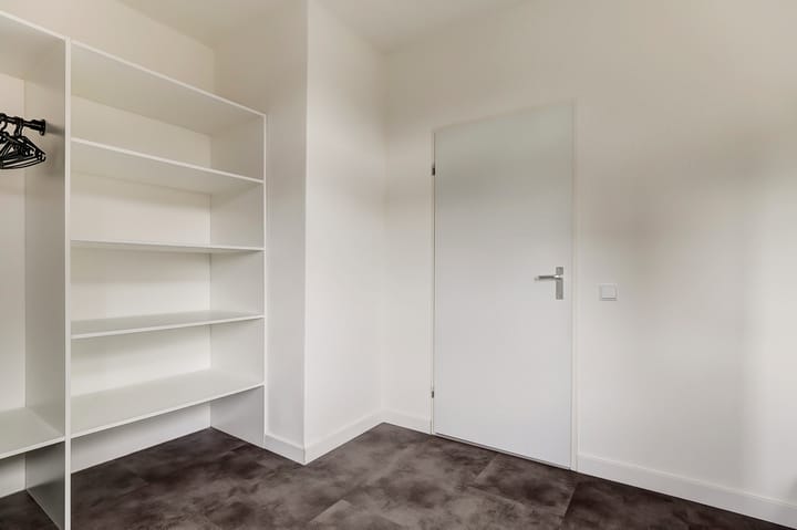 Foto 35 van Schout van Merwijckstraat 42