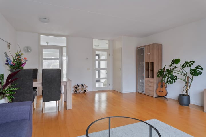 Photo 12 of Roerstraat 20