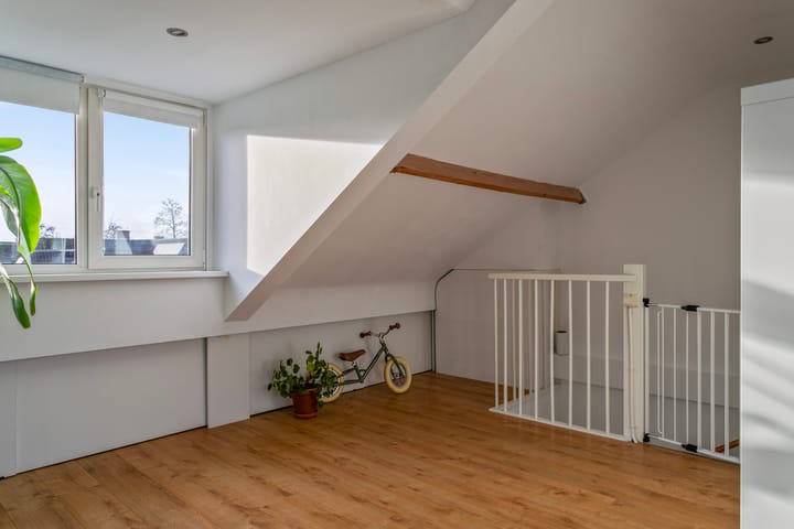 Photo 23 of Roerstraat 20