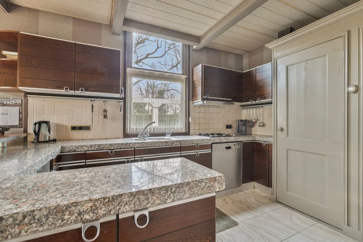 Foto 12 van Stationsstraat 15