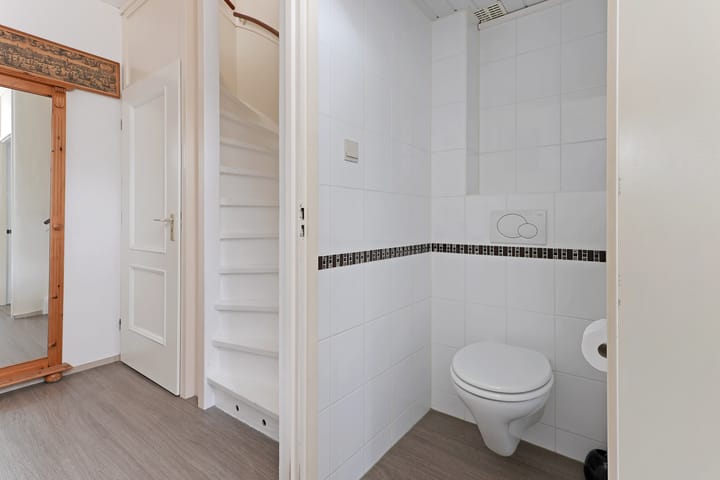 Foto 10 van Ribesstraat 4