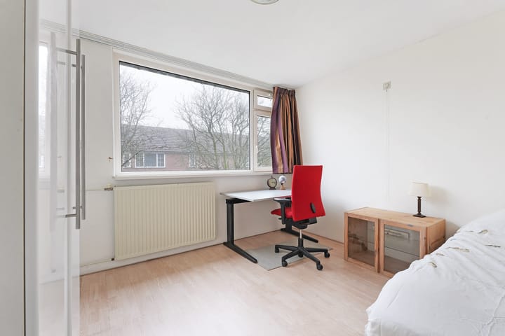 Foto 15 van Ribesstraat 4