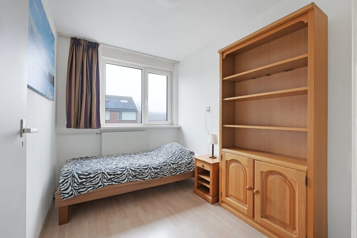 Foto 17 van Ribesstraat 4