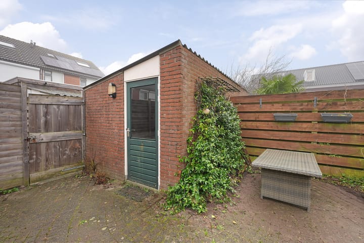 Foto 25 van Ribesstraat 4