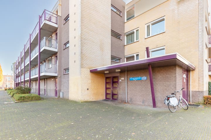 Foto 4 van Van Meerbeekstraat 50