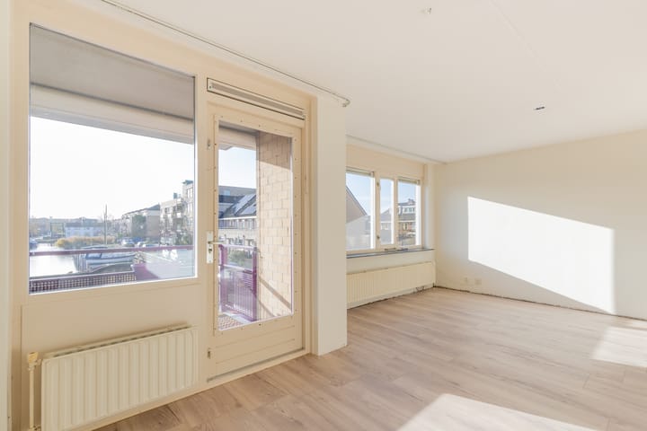 Foto 11 van Van Meerbeekstraat 50