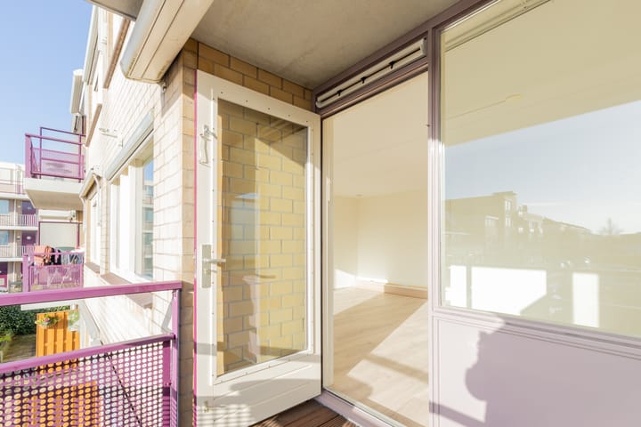 Foto 14 van Van Meerbeekstraat 50