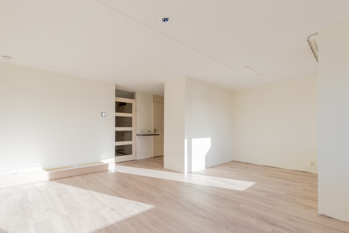 Foto 16 van Van Meerbeekstraat 50