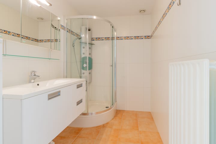 Foto 26 van Van Meerbeekstraat 50