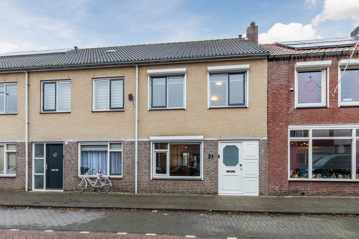 Pastoor Smitsstraat 21