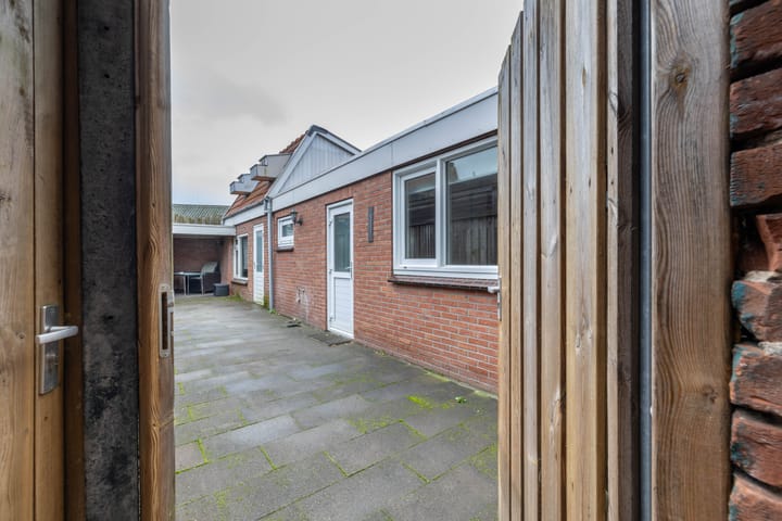 Foto 18 van J. Duikerstraat 14