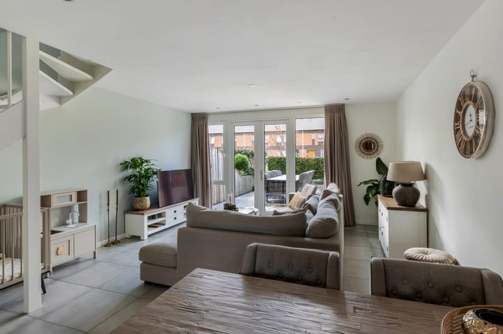 Foto 11 van Purperreiger 13