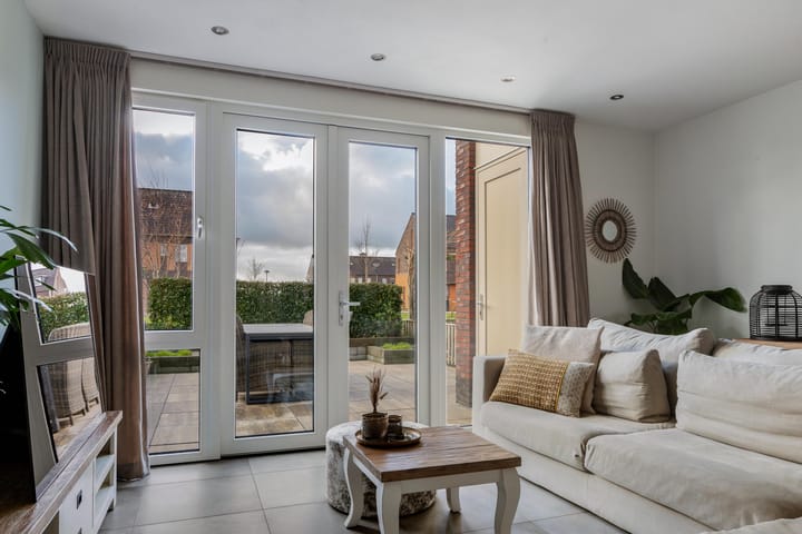 Foto 12 van Purperreiger 13