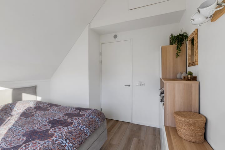 Foto 29 van Purperreiger 13