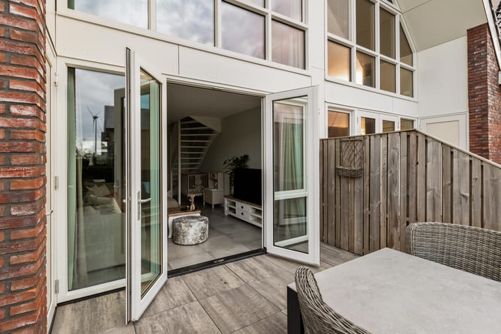 Foto 47 van Purperreiger 13