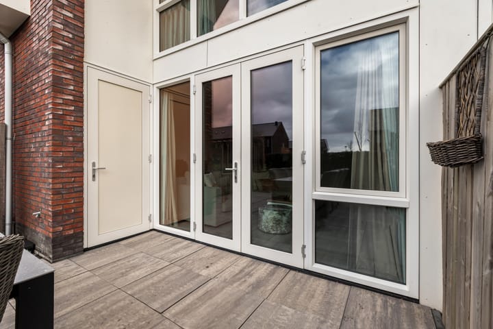 Foto 49 van Purperreiger 13