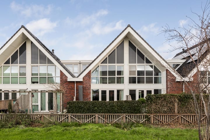 Foto 54 van Purperreiger 13