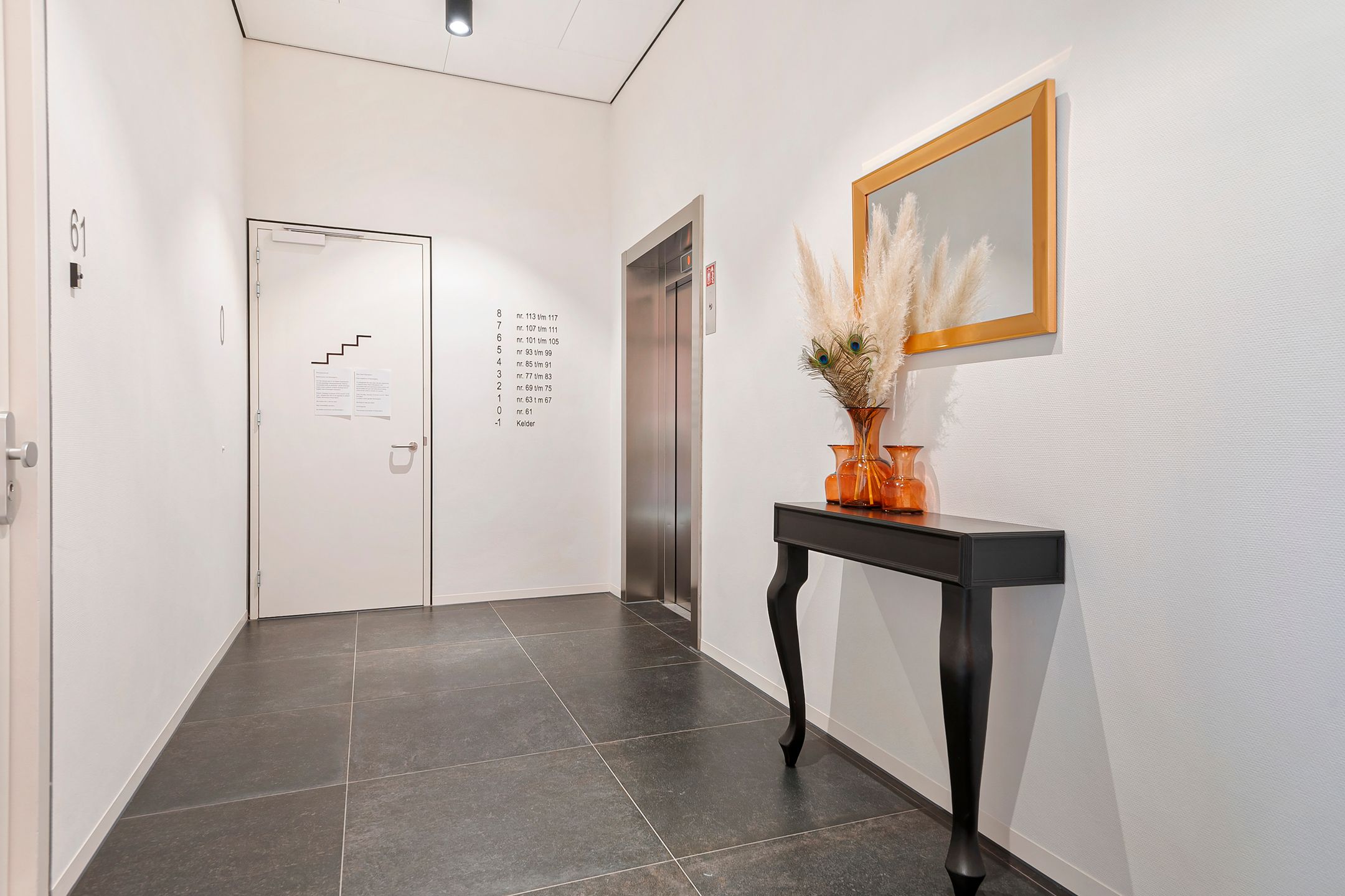 Foto 15 van Mies van der Rohestraat 113