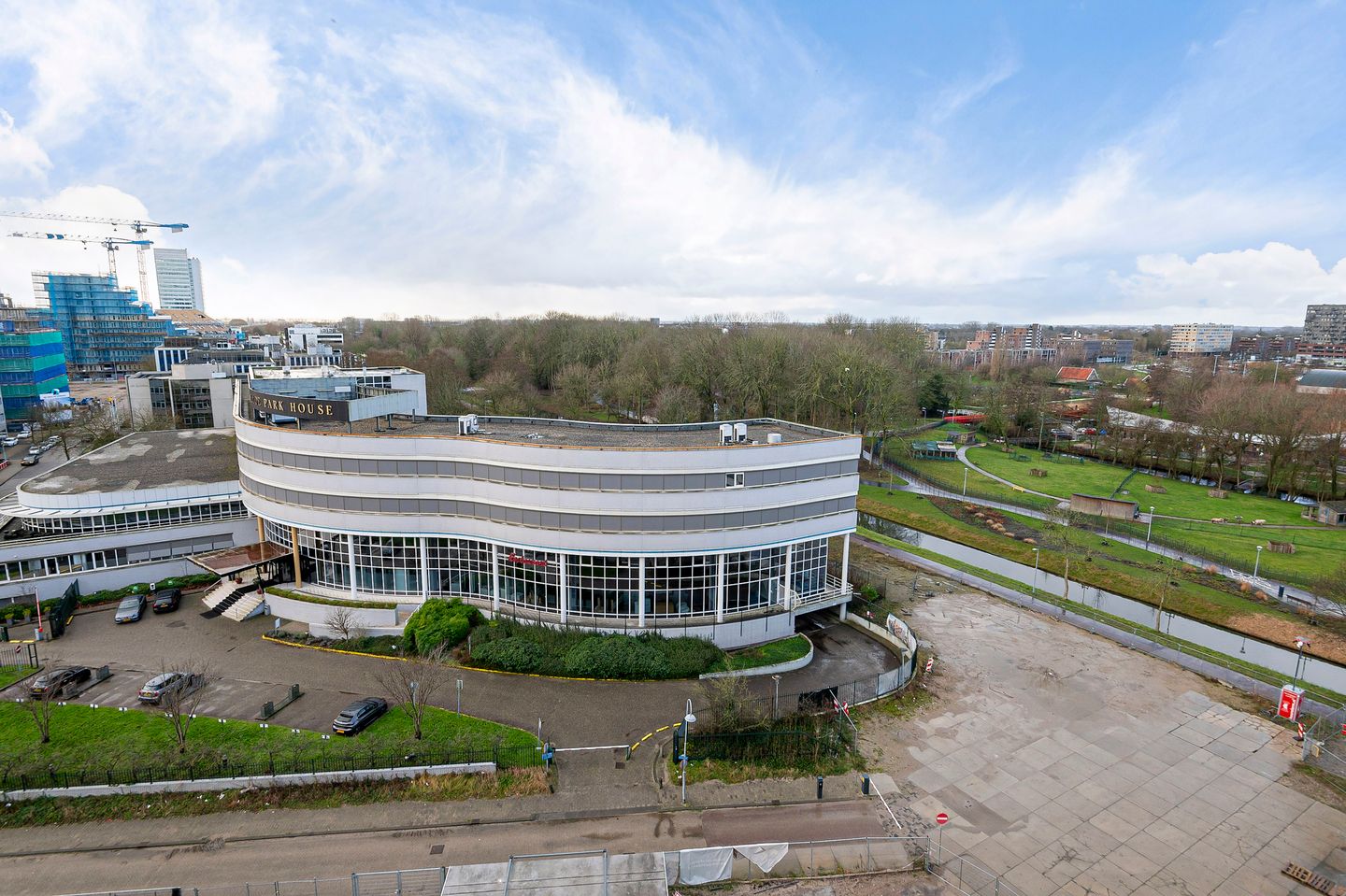 Foto 29 van Mies van der Rohestraat 113