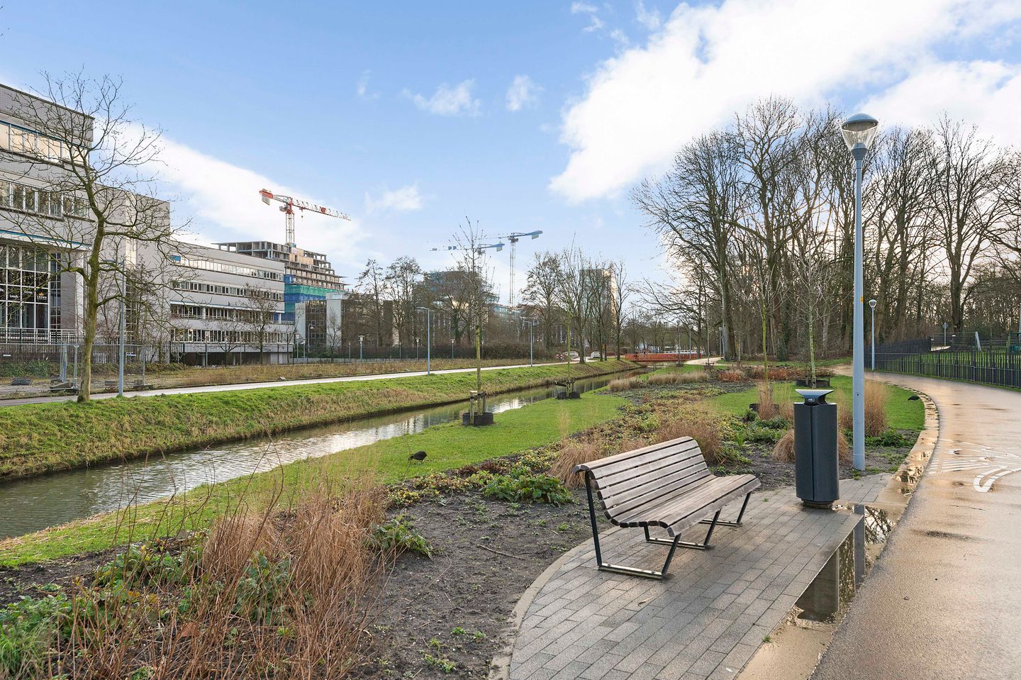 Foto 35 van Mies van der Rohestraat 113