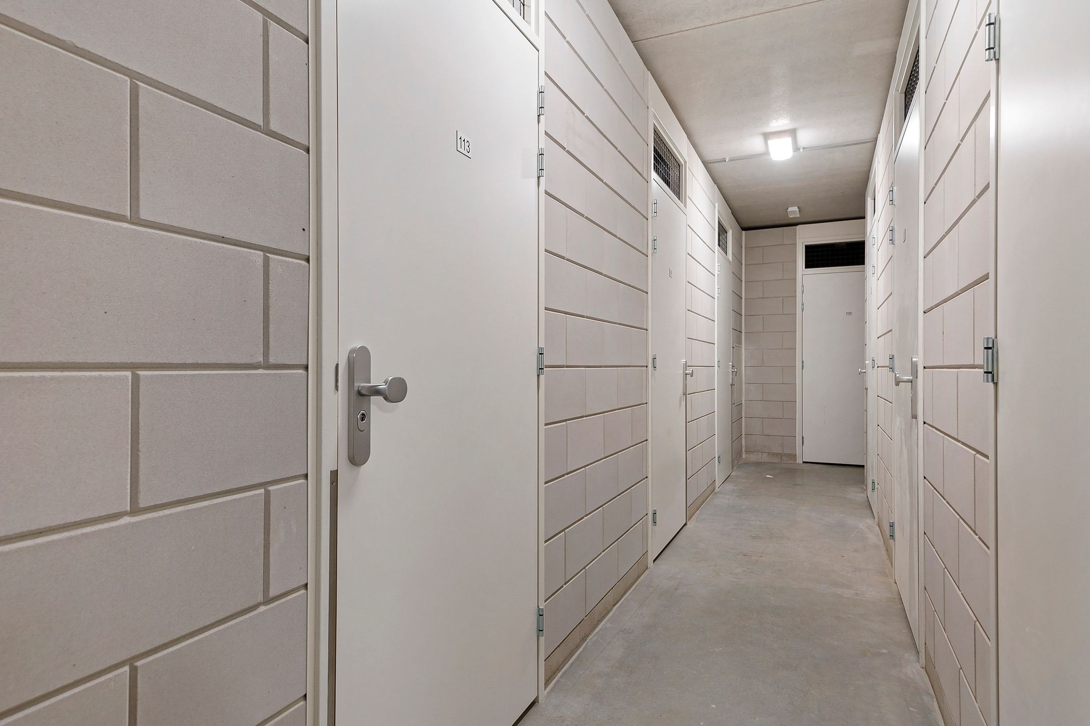 Foto 21 van Mies van der Rohestraat 113