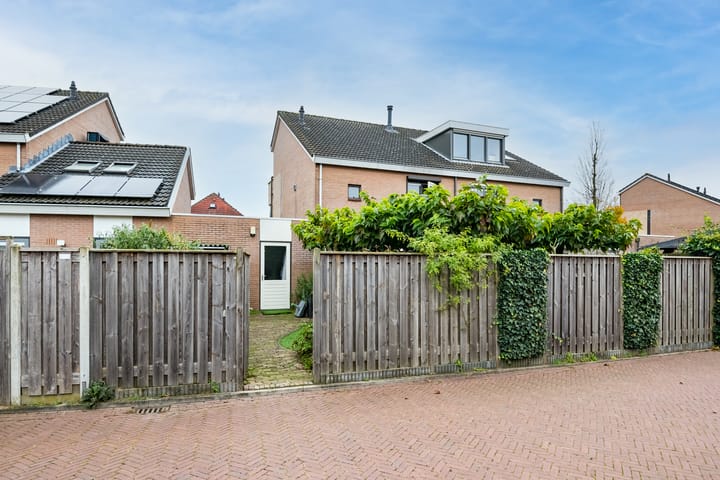 Foto 64 van C.P.M. Rommelaan 27