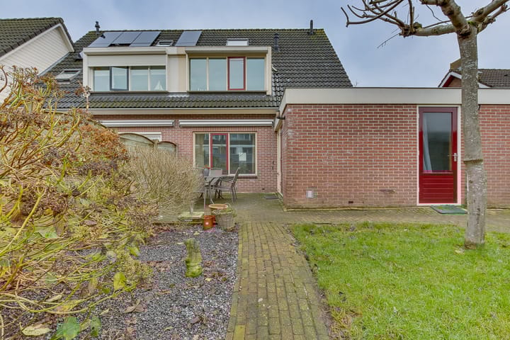 Foto 25 van Burgemeester van Engelenweg 203-C