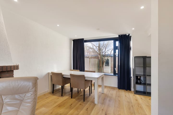 Foto 10 van Alexander Verhuellstraat 113