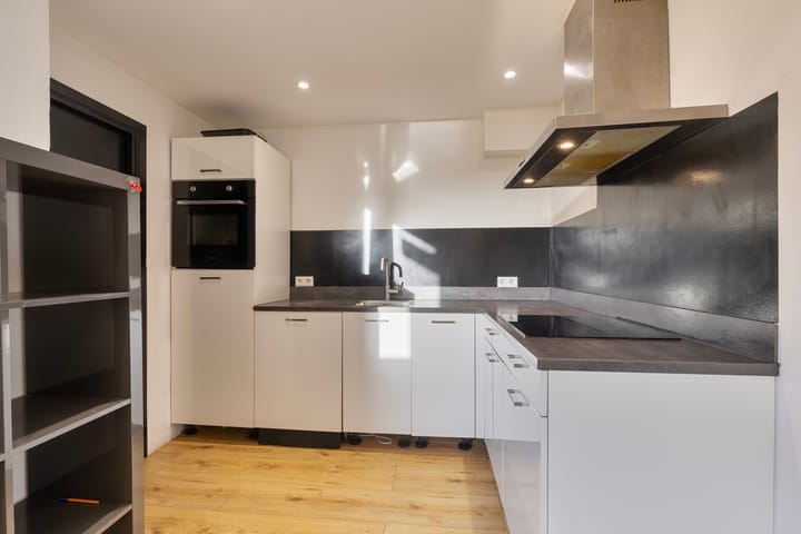 Foto 13 van Alexander Verhuellstraat 113