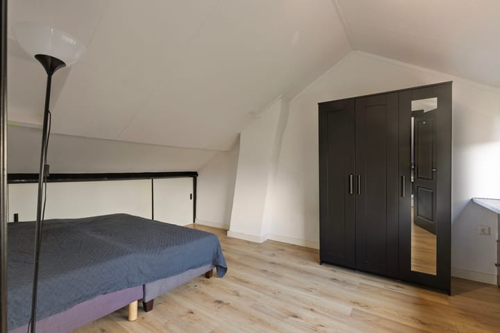 Foto 28 van Alexander Verhuellstraat 113