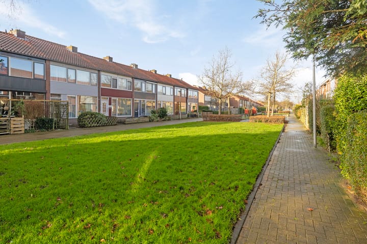 Foto 34 van Alexander Verhuellstraat 113