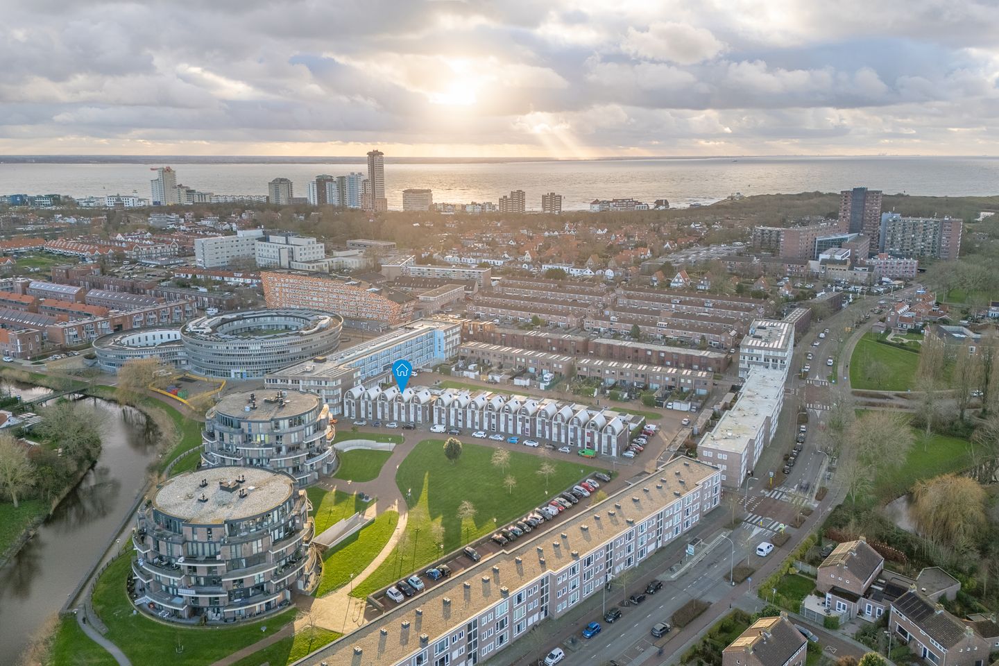 Foto 4 van Antoni Gaudipark 11