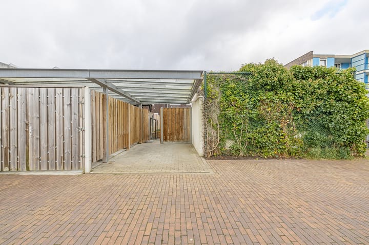 Foto 38 van Antoni Gaudipark 11