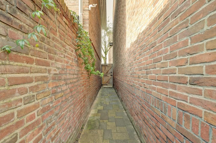 Photo 32 of Arnoudstraat 29