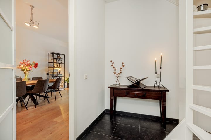 Foto 3 van Oberon 27